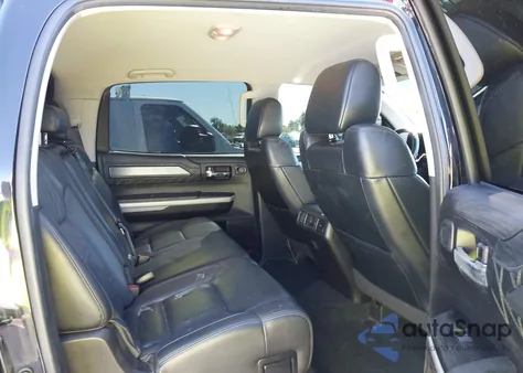 2020 Toyota Tundra Platinum z USA, uszkodzony, nr VIN 5TFGY5F11LX258382